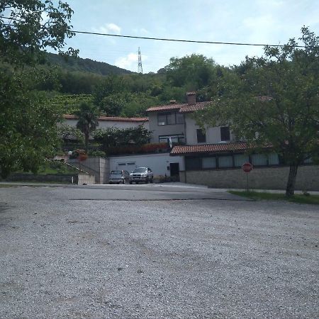 Gostisce Oddih Hotel Solkan Bagian luar foto