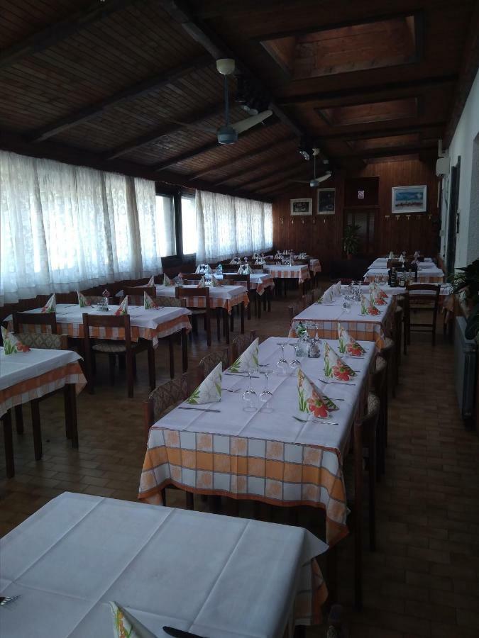 Gostisce Oddih Hotel Solkan Bagian luar foto